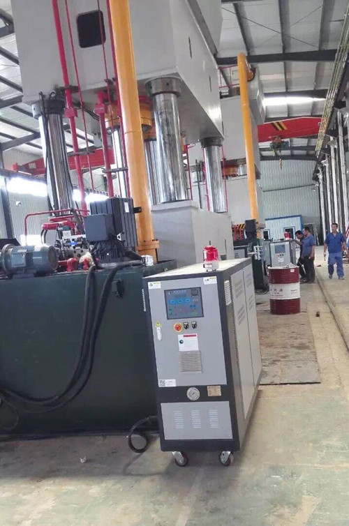 模具油溫機,壓延專用模溫機,水循環控溫機