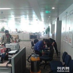 專業保潔二十年，信賴之選 開荒保潔、商務辦公、工廠學校等全方位服務與咨詢